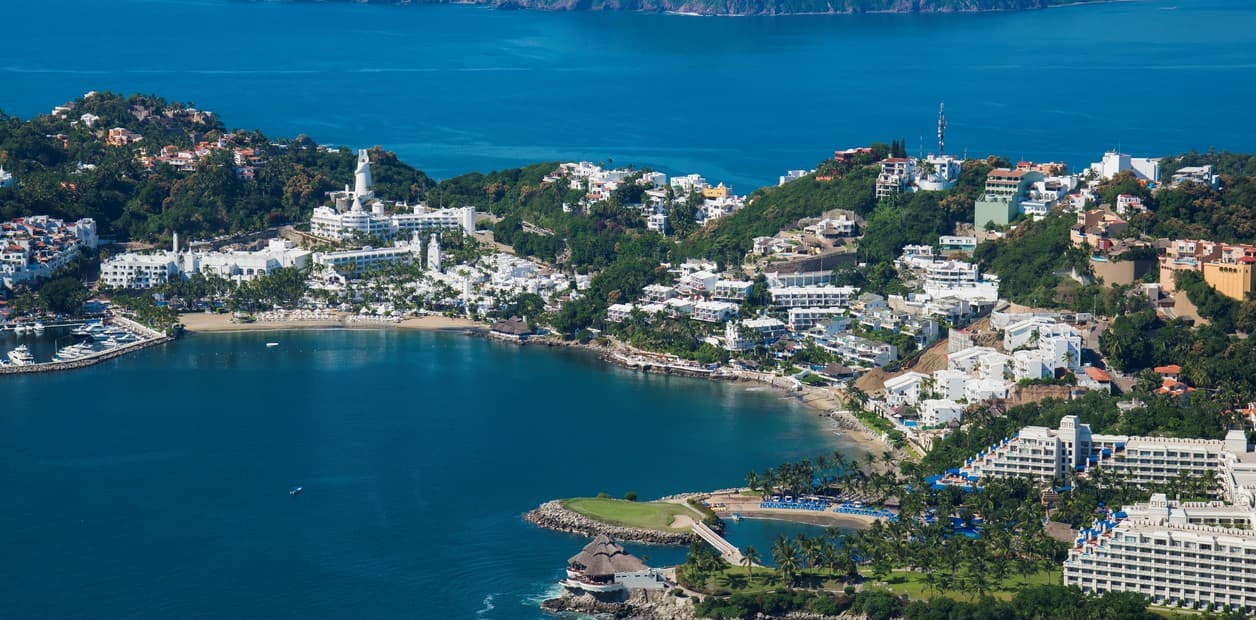 Los astilleros artesanales de Manzanillo: la tradición olvidada de construir pangas
